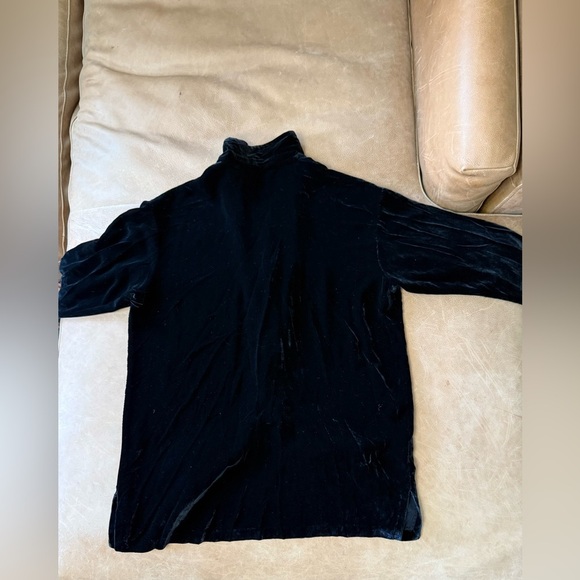 AKA Eddie Bauer Velvet Button Up Top Tunic Blouse Rayon Silk Black Size Small - Picture 6 of 7